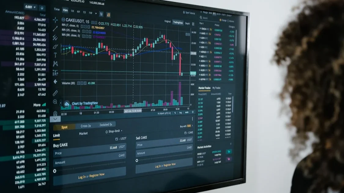 Investing vs Saving: Maximizing Your Financial Potential