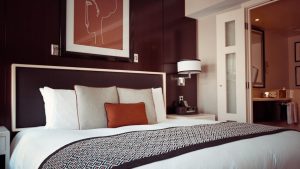 Holiday Inn vs. Holiday Inn Express: Which Is Better for Your Trip?